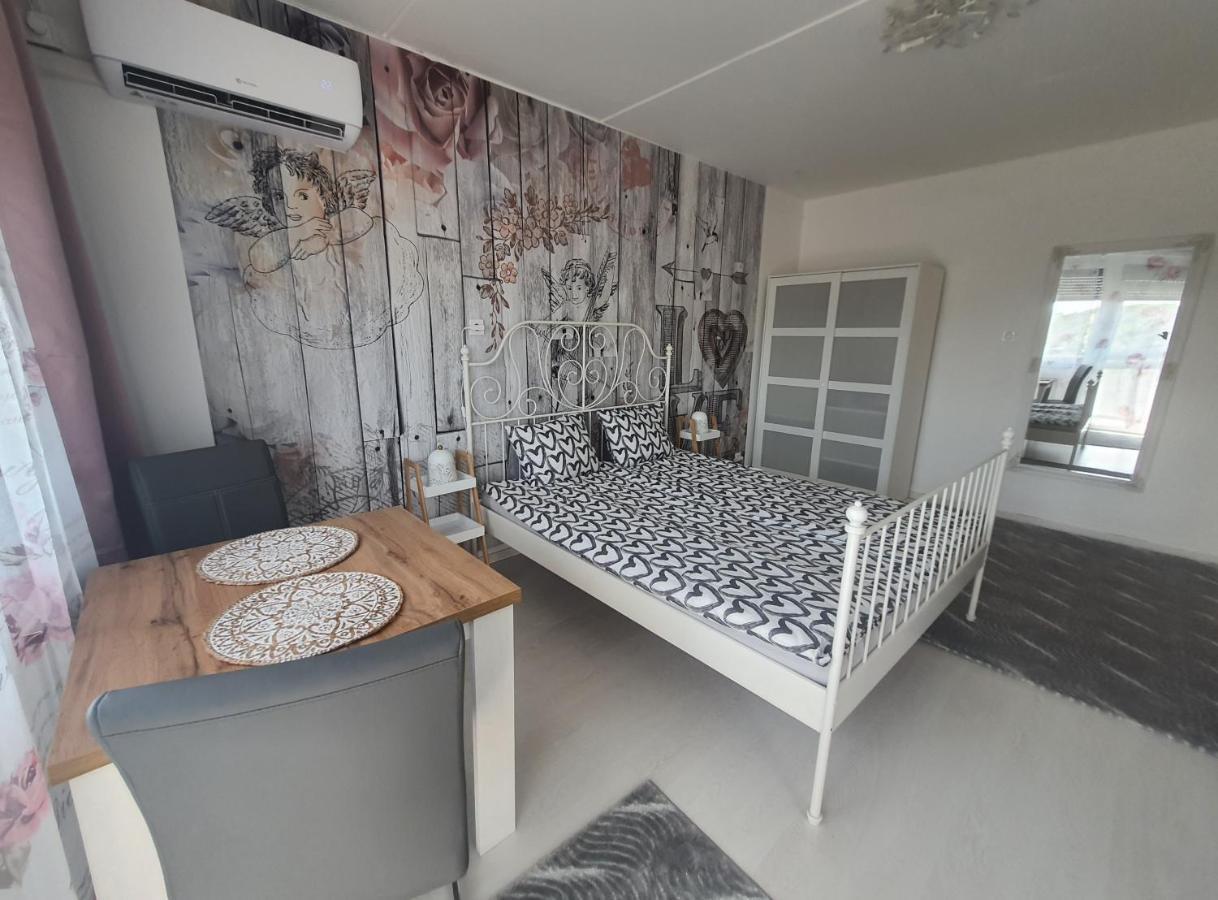 Hegyalja Apartman Miskolc Kültér fotó